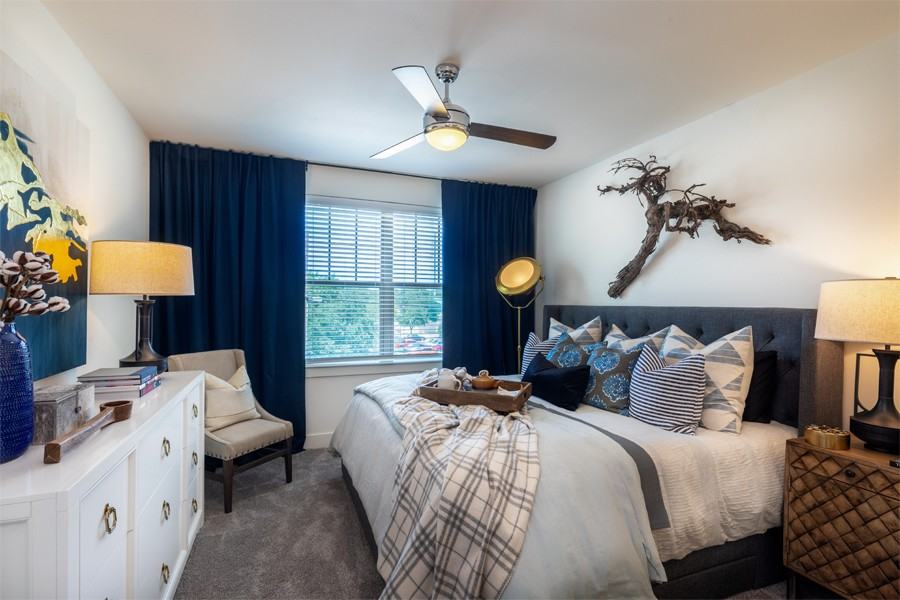444 E Dallas Rd #59136 - Photo 3 of 11