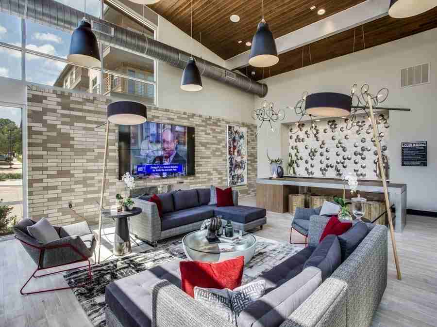 3900 W Northwest Hwy #3939 - Photo 3 of 11