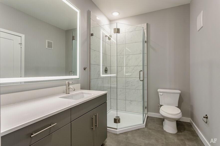 1009 14th St #36033 - Photo 7 of 11