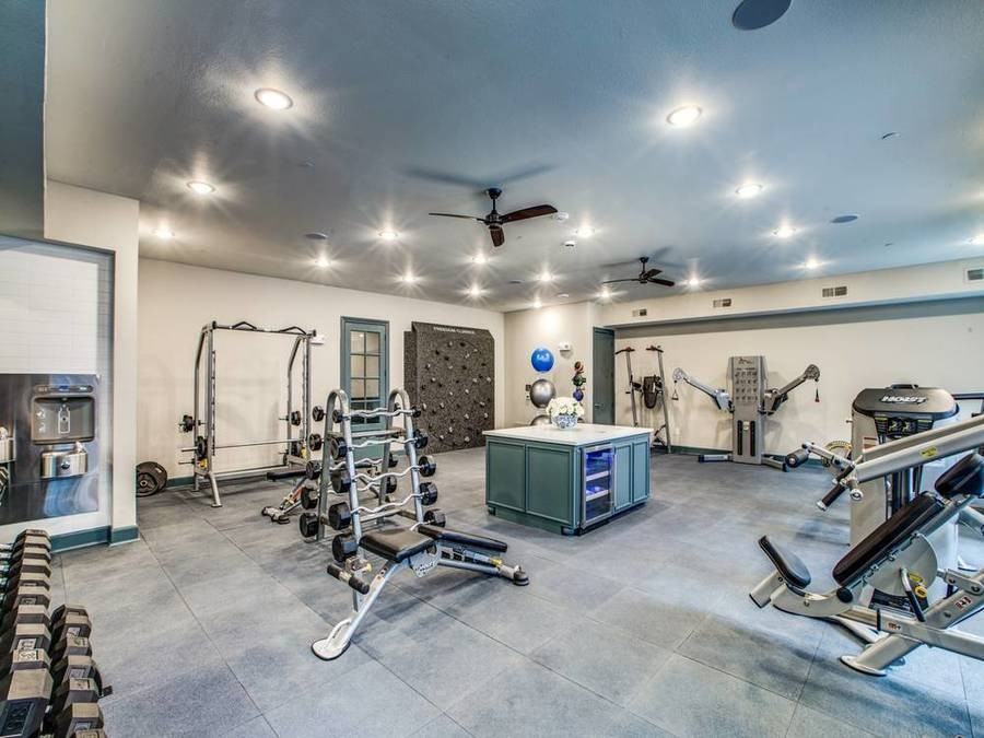 2225 2225 N Loop W #126195 - Photo 7 of 8