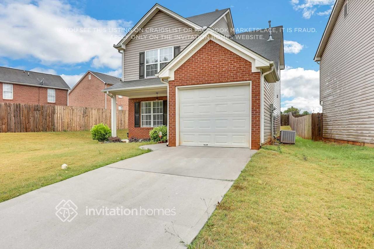 5315 Tussahaw Xing - Photo 2 of 25