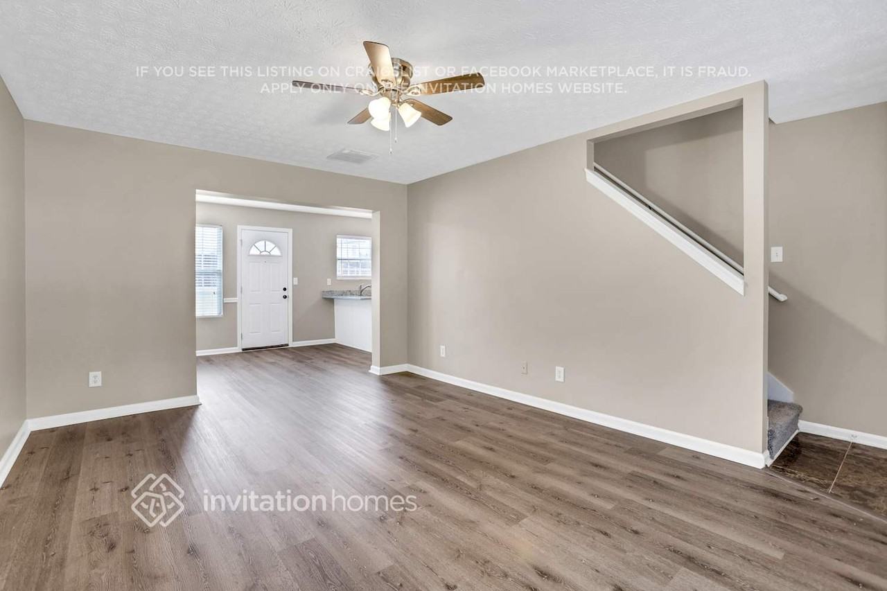 5315 Tussahaw Xing - Photo 5 of 25