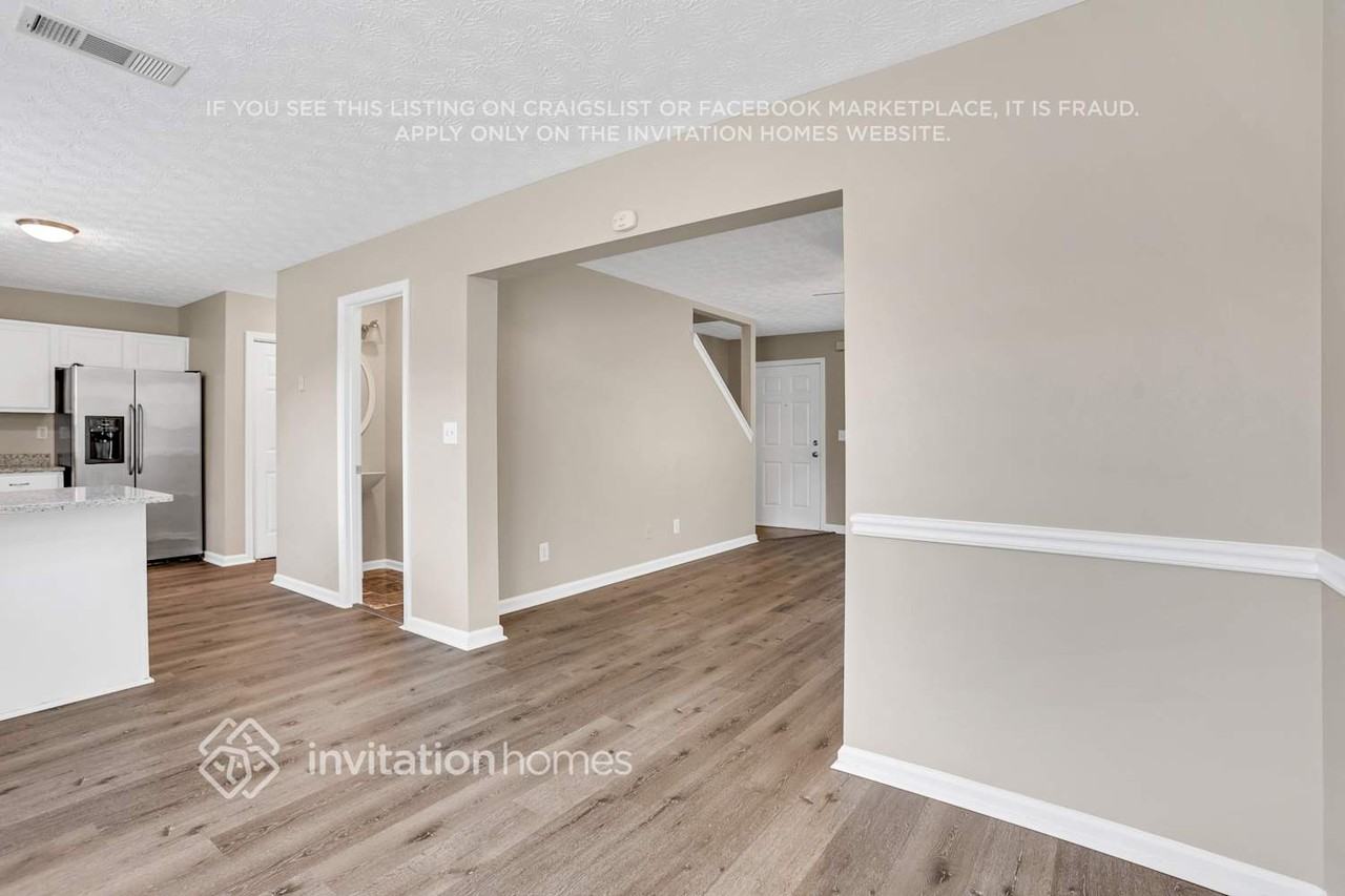 5315 Tussahaw Xing - Photo 7 of 25