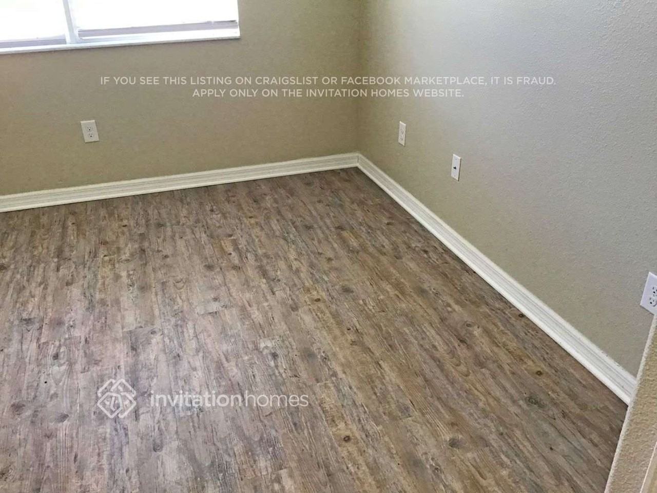 2908 Youngford St - Photo 6 of 9