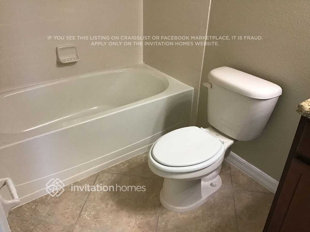 2908 Youngford St - Photo 7 of 9