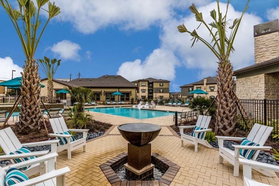 4741 E Sam Houston Pkwy S