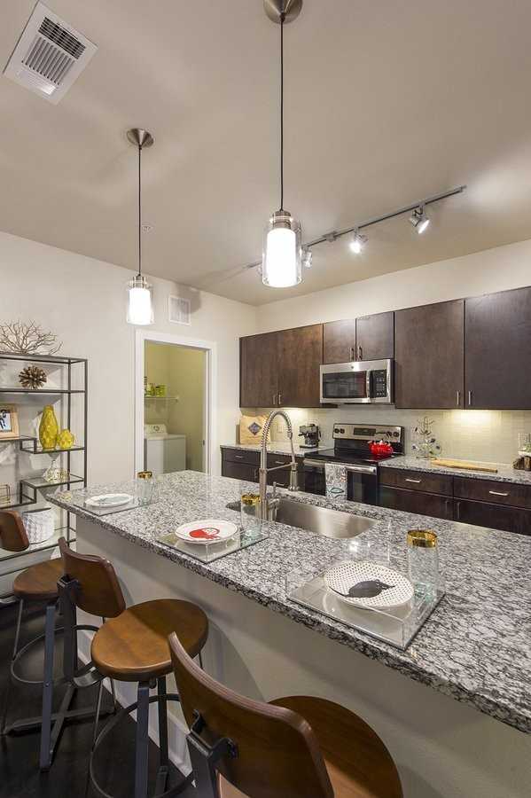 1600 State St #145319 - Photo 2 of 11
