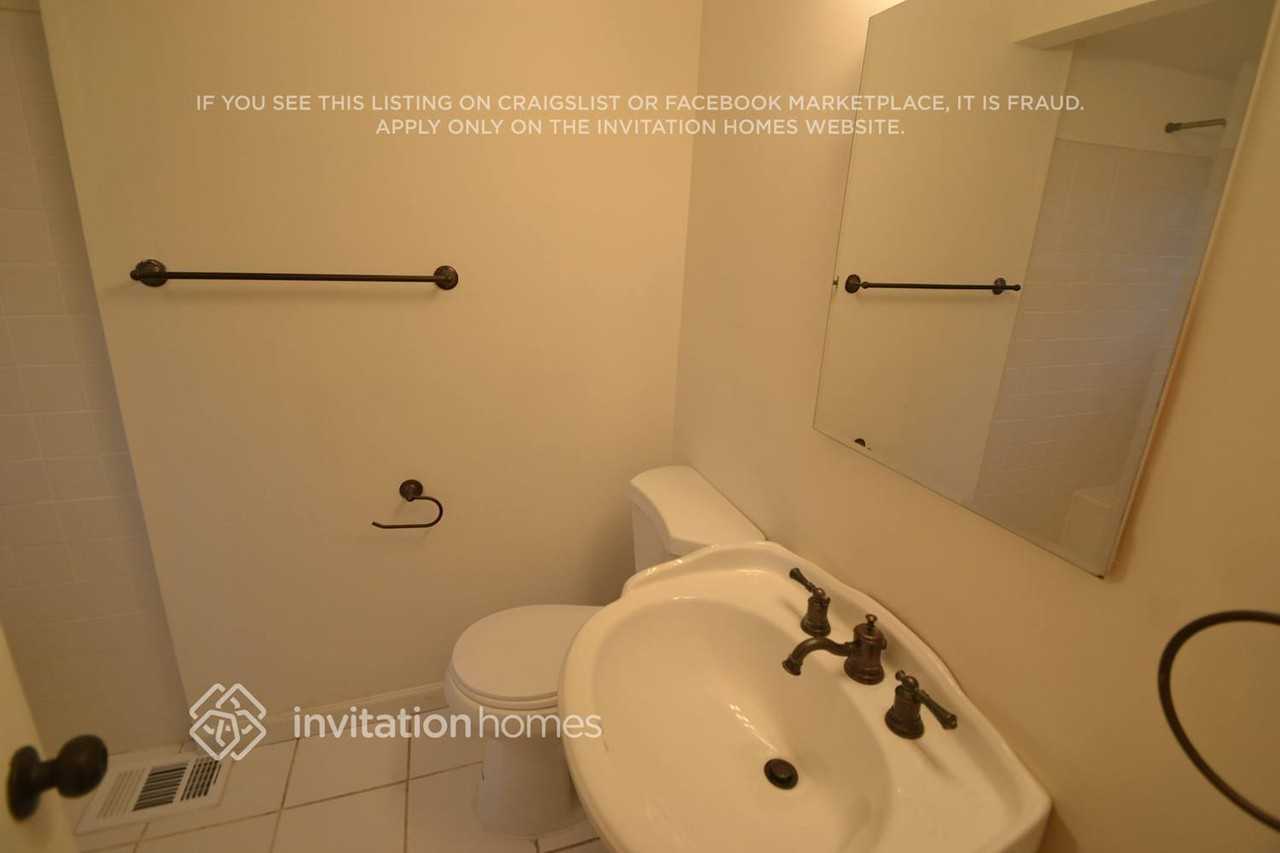 2613 Mural Dr - Photo 6 of 9