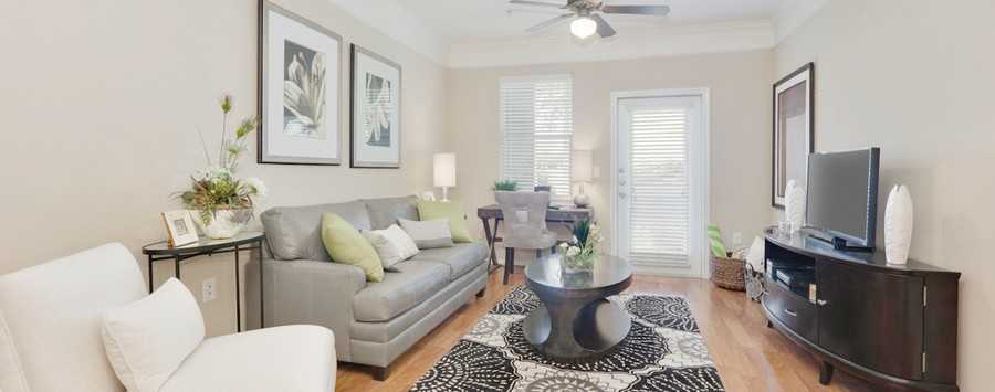 321 Town Pl #15080 - Photo 5 of 7