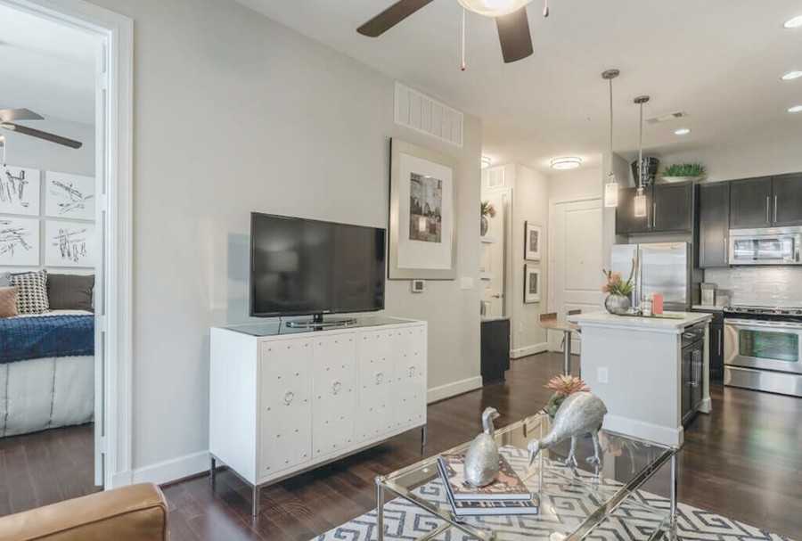 12777 Queensbury Ln #167199 - Photo 5 of 11