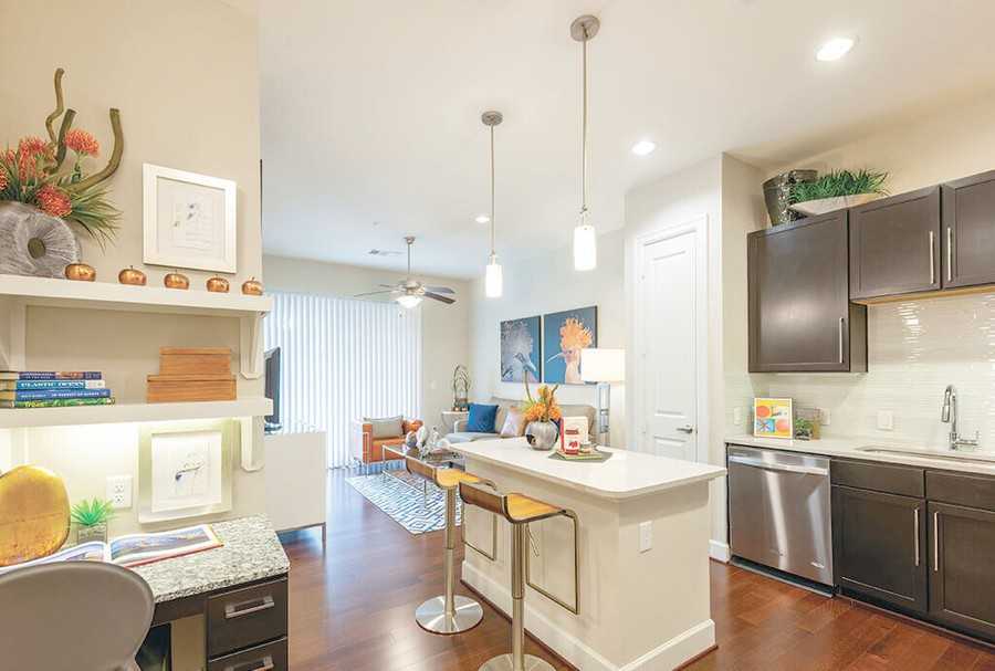 12777 Queensbury Ln #167199 - Photo 7 of 11