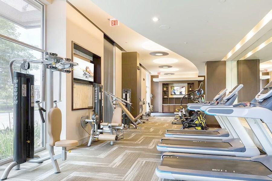 1405 Waugh Dr #179516 - Photo 3 of 11