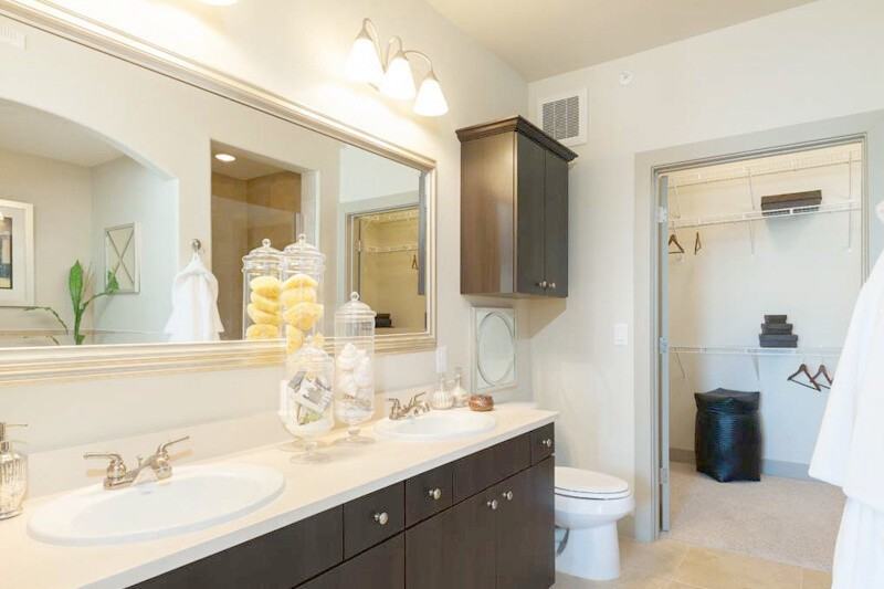 1405 Waugh Dr #179516 - Photo 4 of 11