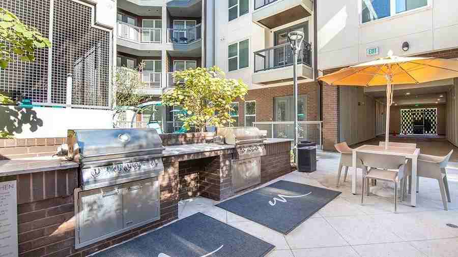 2103 N Hall St #21820 - Photo 2 of 11