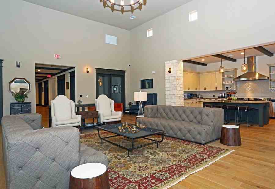 1804 Oak Hill Ln Ste B #129888 - Photo 5 of 11