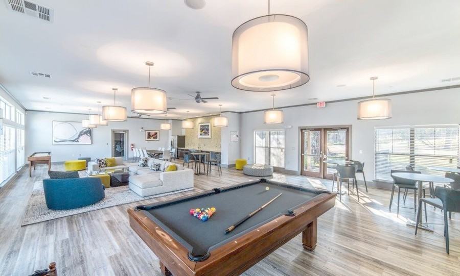 1009 Edgecliff Ter #165821 - Photo 5 of 11