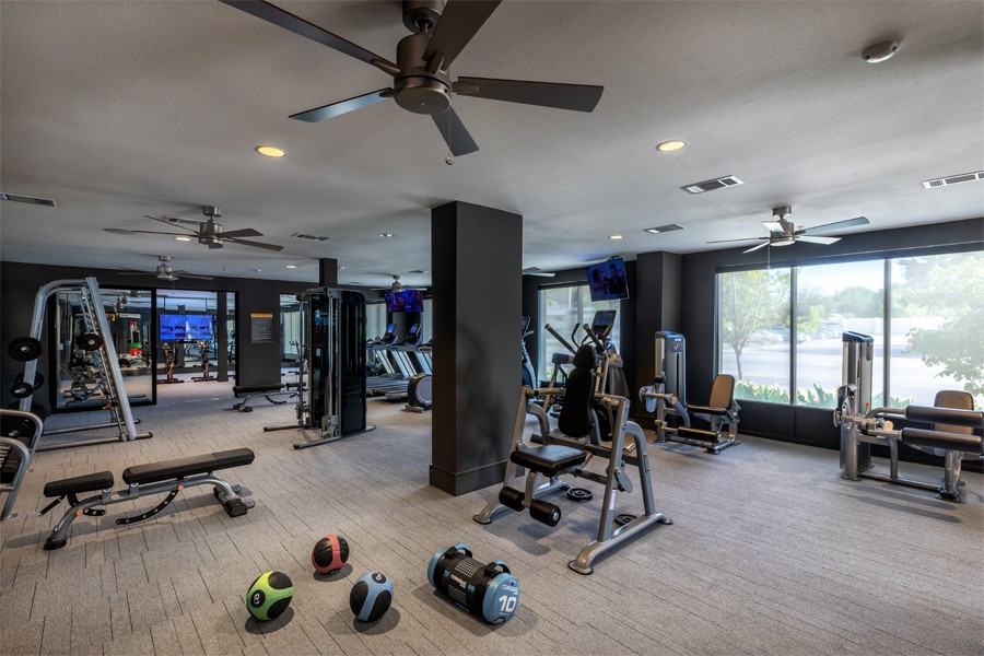 400 E Dallas Rd #24214 - Photo 7 of 11