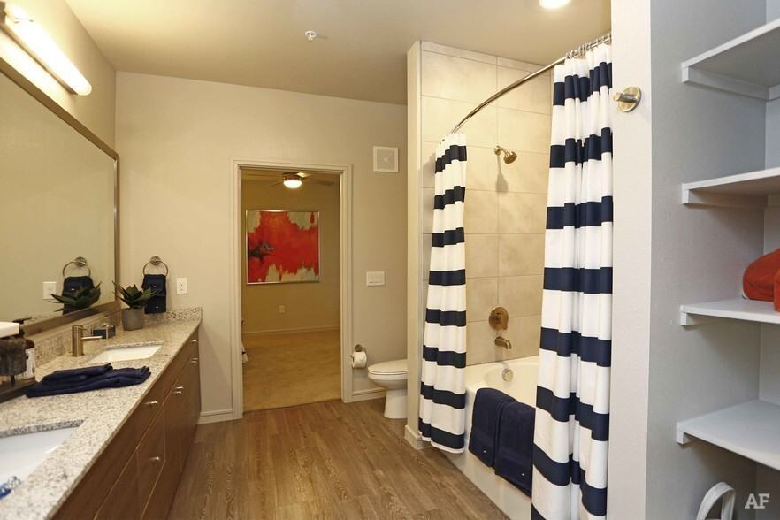 4151 N Central Expy #28369 - Photo 2 of 11
