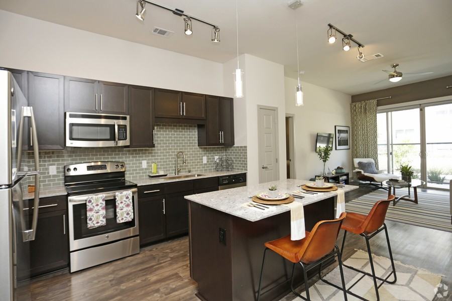 710 Fort Worth Ave #27986 - Photo 7 of 11