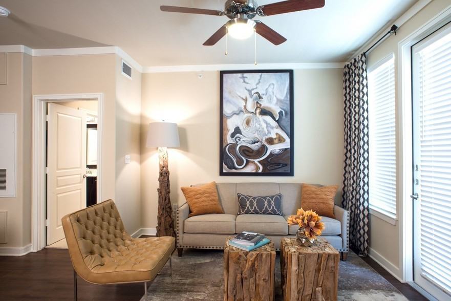 3880 Hulen St #27068 - Photo 3 of 11