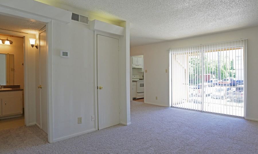 Hillcrest & Gentleman #165 - Photo 3 of 50