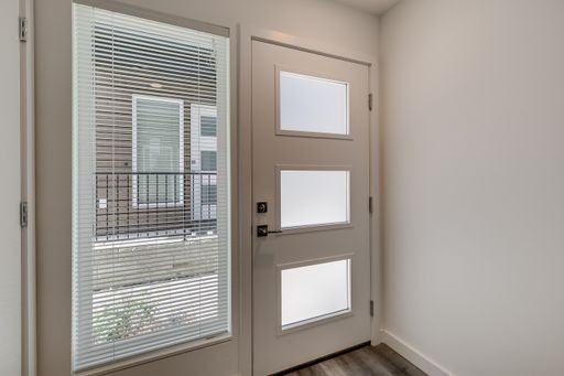 130 W Florentia St - Photo 4 of 22