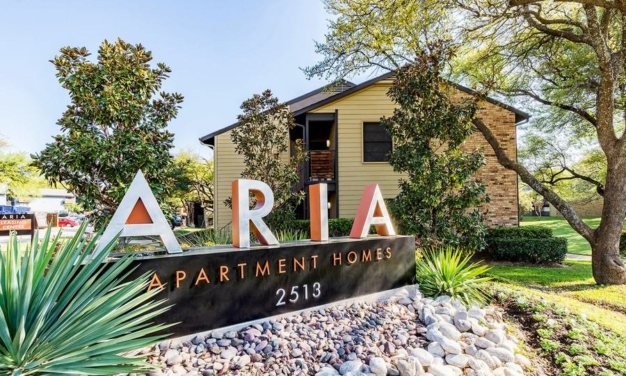 2521 Summer Tree Cir #3203