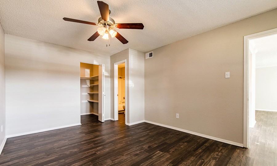 2607 Furrs St #1949 - Photo 7 of 13