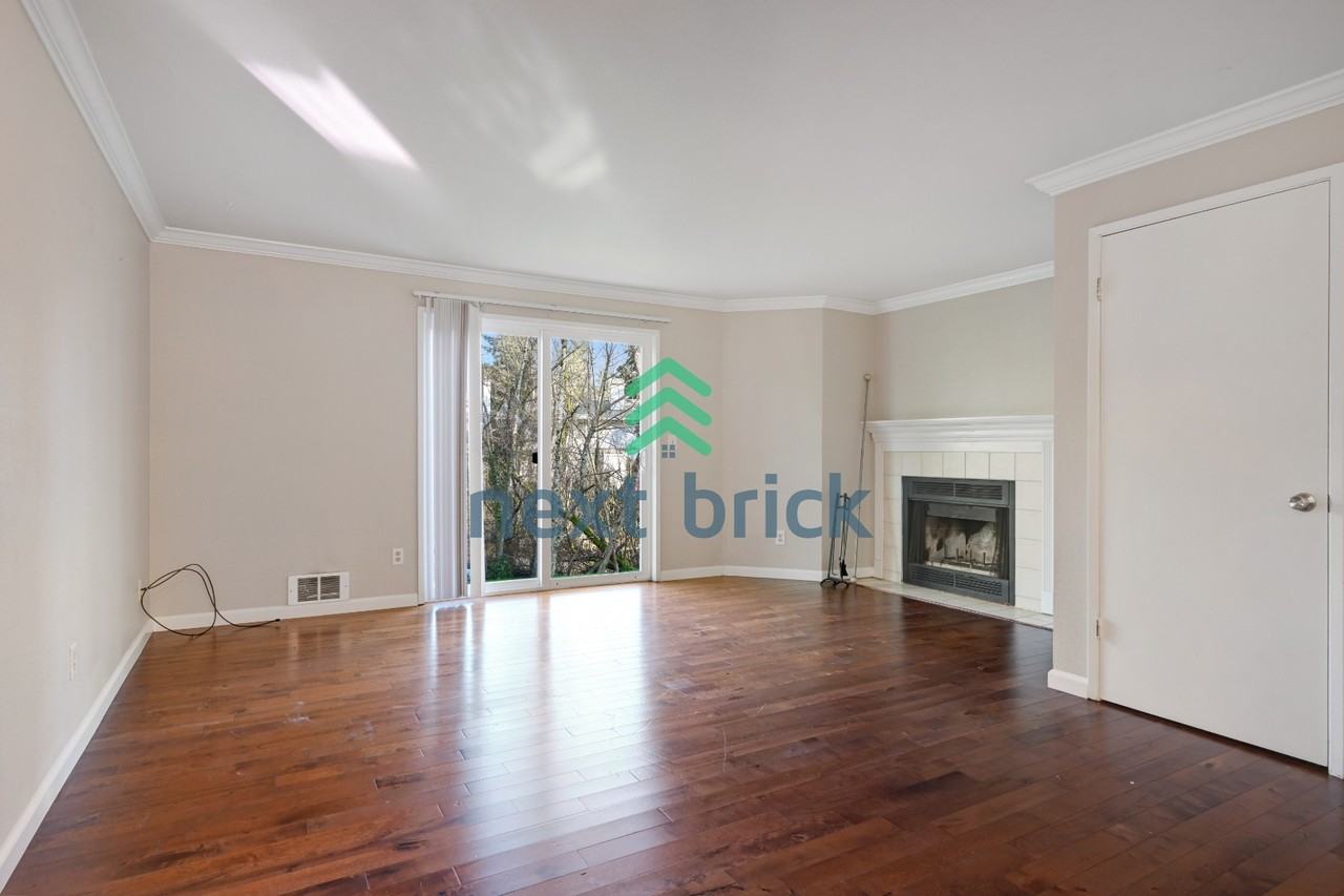 18910 Bothell Everett Hwy #H1 - Photo 6 of 20