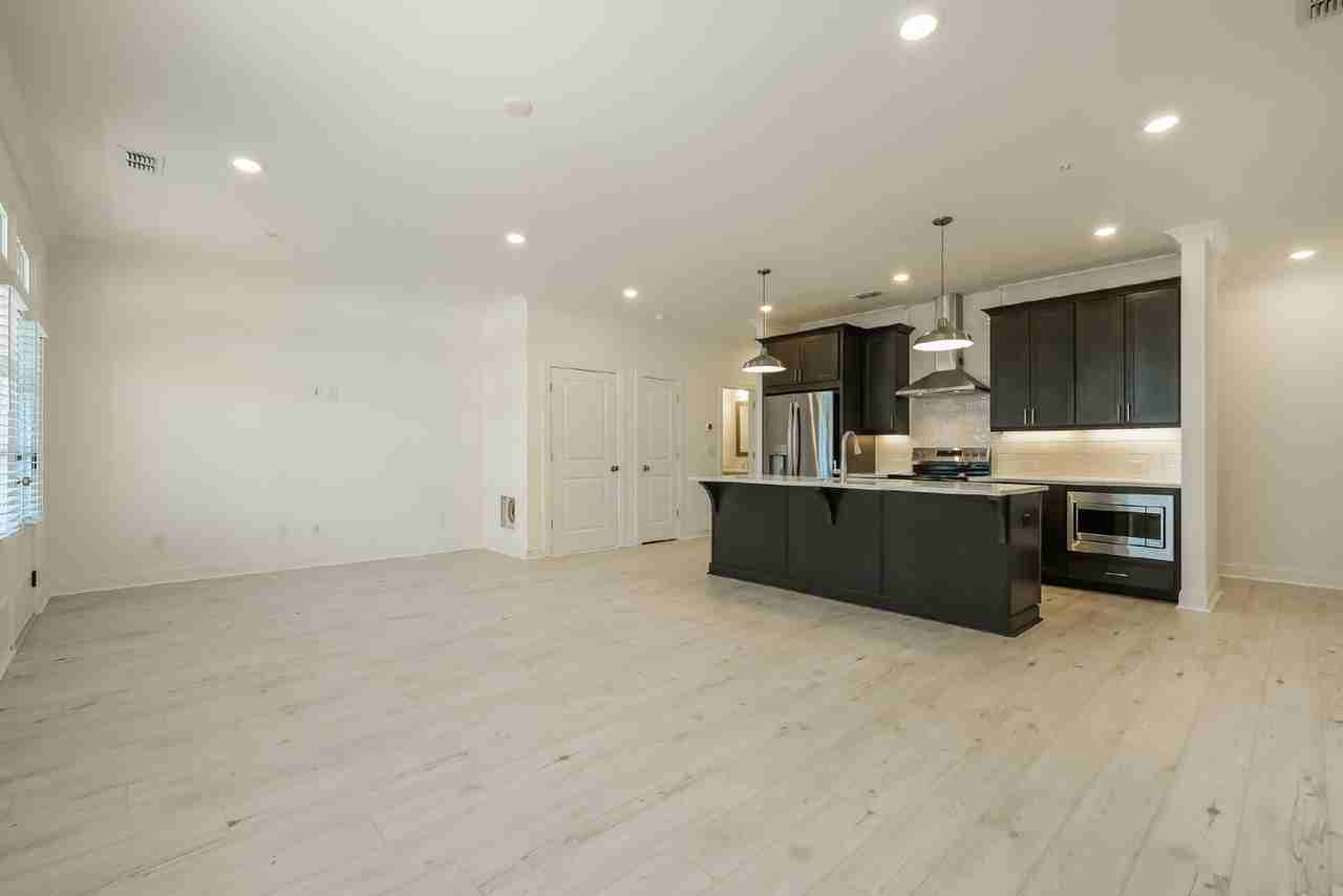 514 Alice Way - Photo 6 of 47