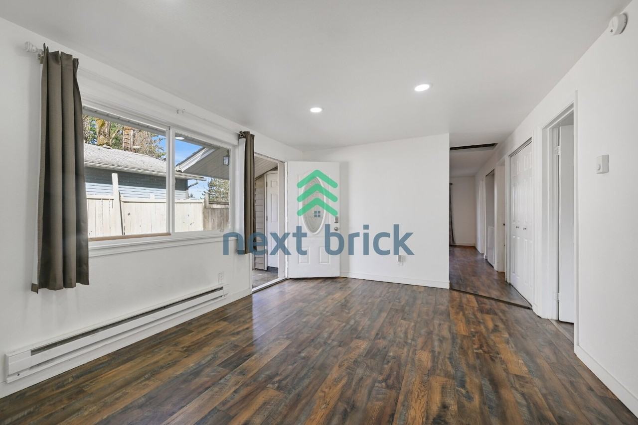 12119 Se 319th Pl - Photo 3 of 24