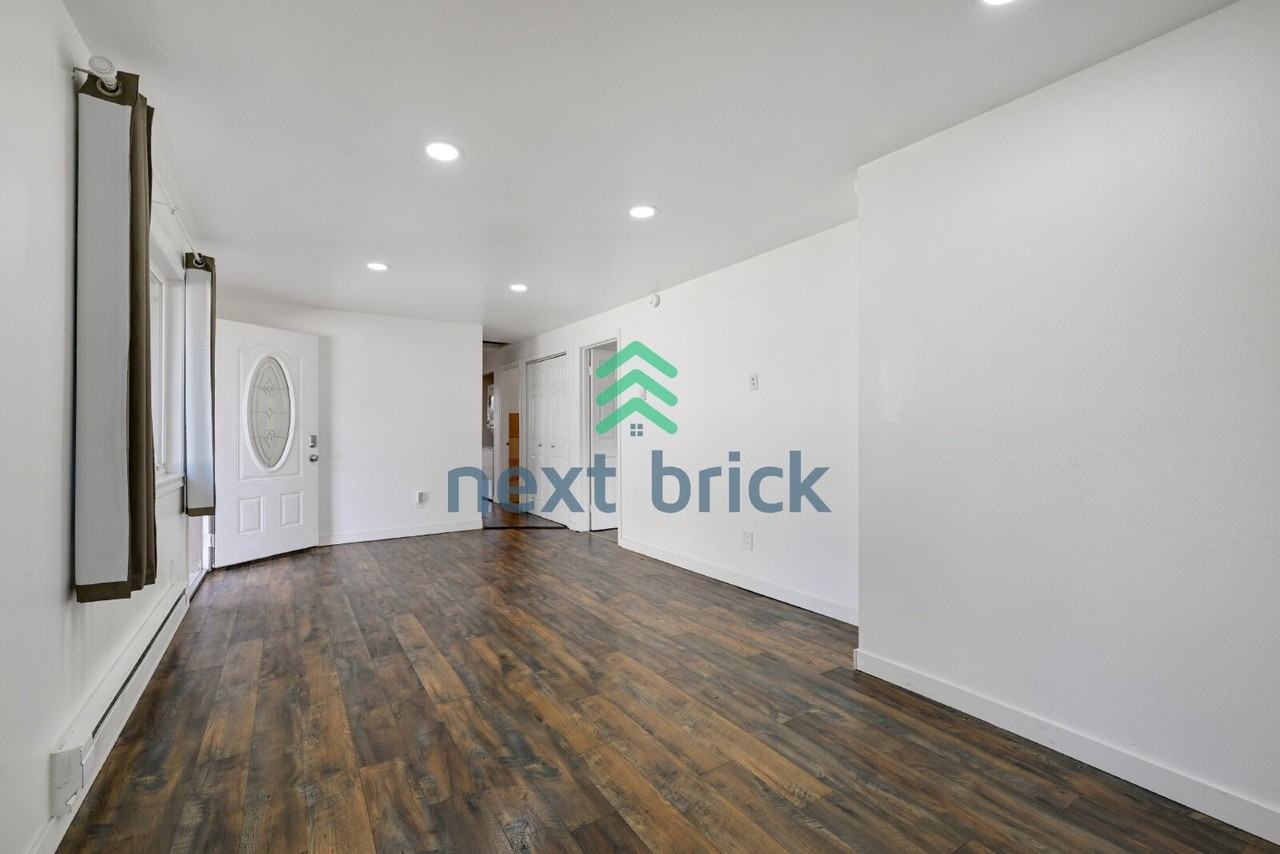 12119 Se 319th Pl - Photo 4 of 24