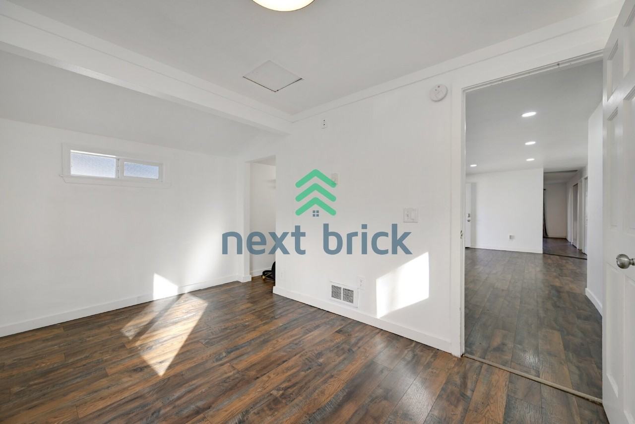 12119 Se 319th Pl - Photo 5 of 24