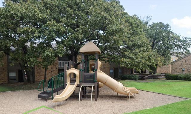 2525 Silverbrook Ln #1138 - Photo 7 of 27