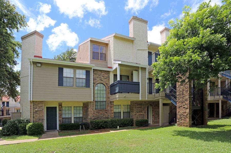 1731 Westview Ter #1440 - Photo 2 of 50