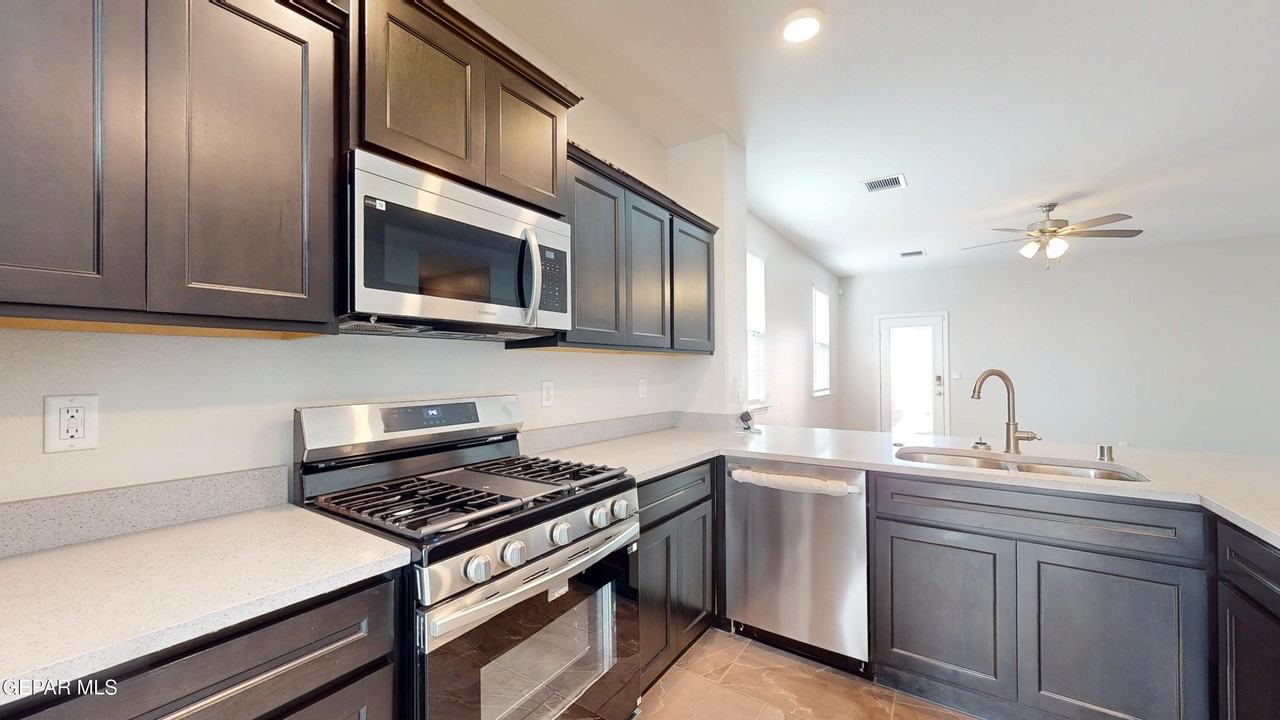 12613 Cono Norte Dr - Photo 6 of 45