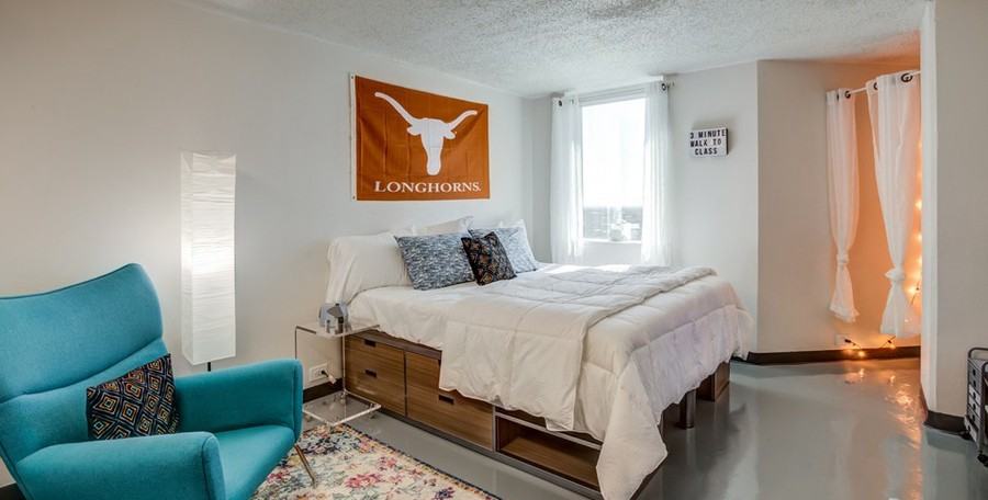 2027 Guadalupe St #698 - Photo 3 of 28