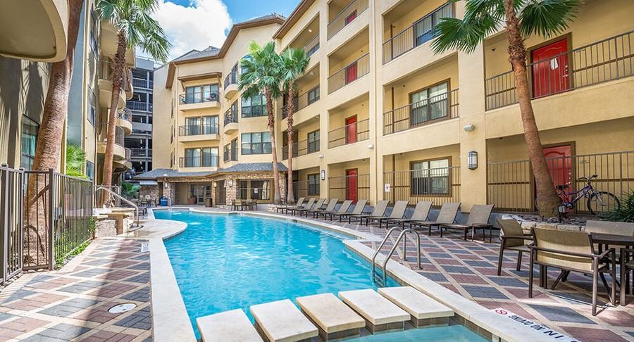 10 Hemphill Park #437