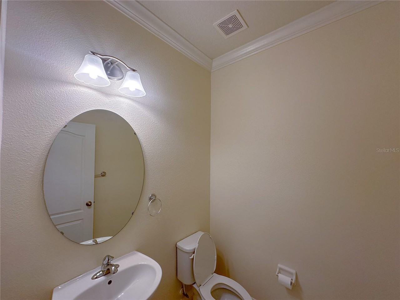 7494 Aloma Pines Ct - Photo 7 of 21