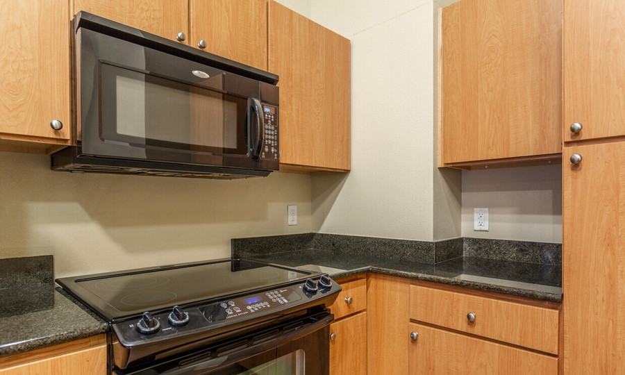 720 W 22nd St #1825 - Photo 7 of 26