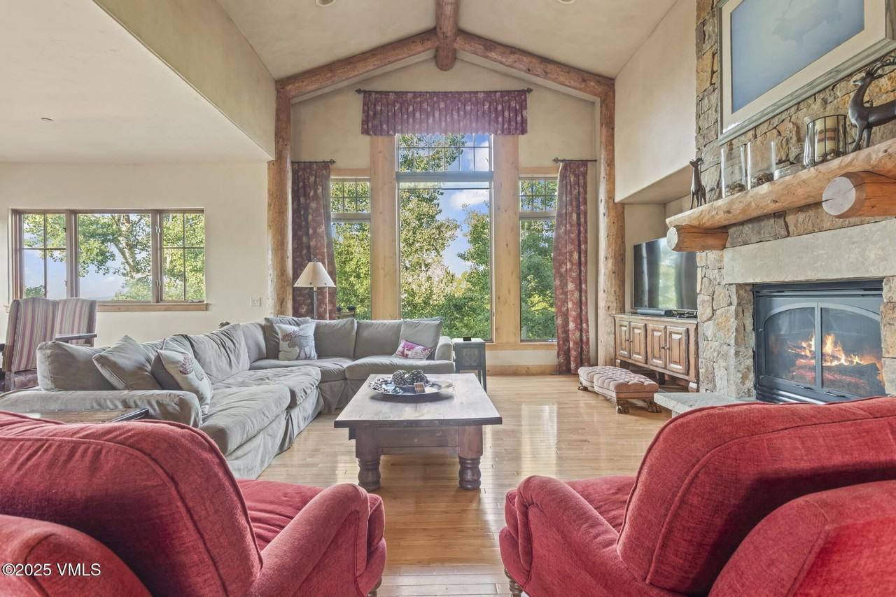 21 Pommel Pl - Photo 4 of 27