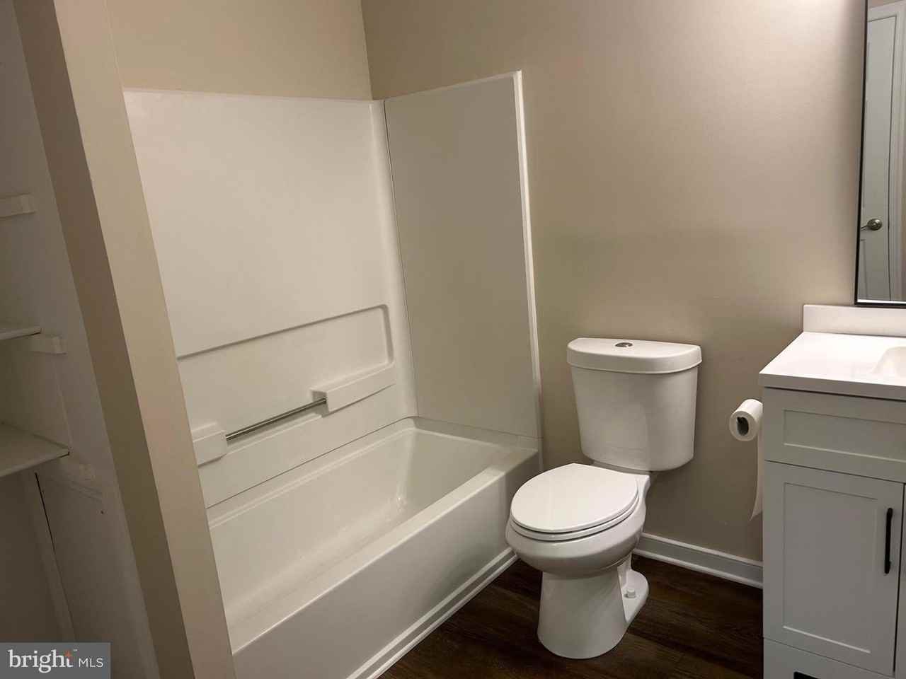 804 Briarwood Ct - Photo 4 of 5