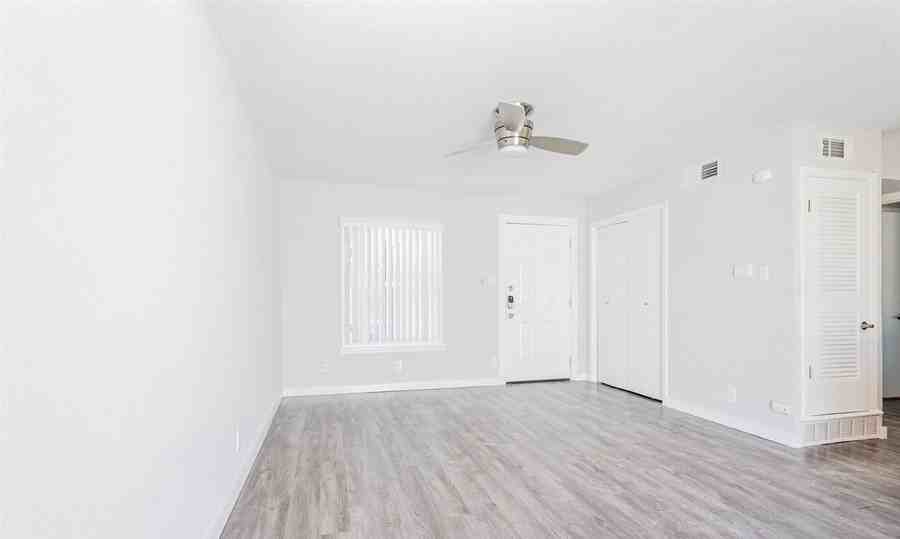 5011 Manor Rd #1742 - Photo 5 of 31