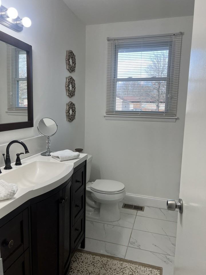 108 Bostring Dr ##B - Photo 6 of 13