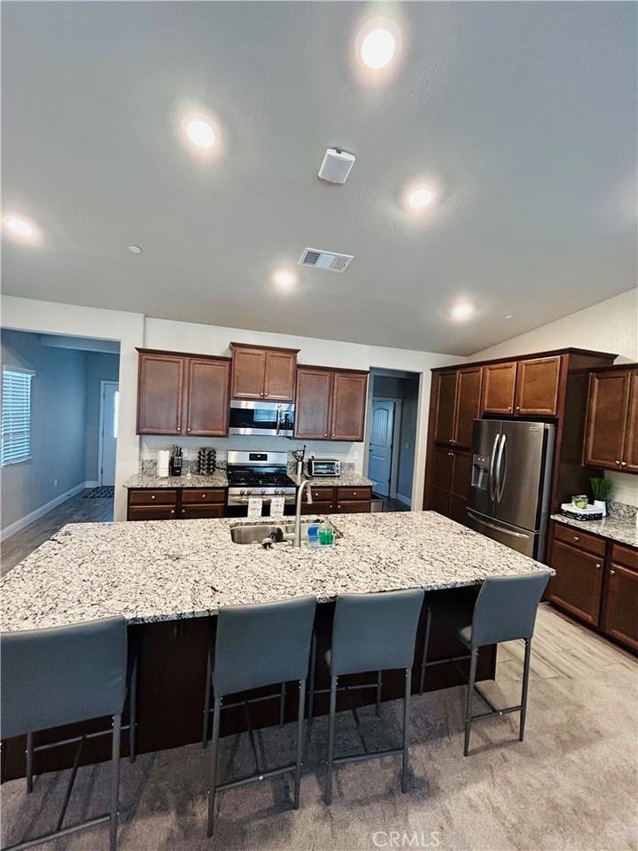 6140 E Laurel Ave - Photo 6 of 13