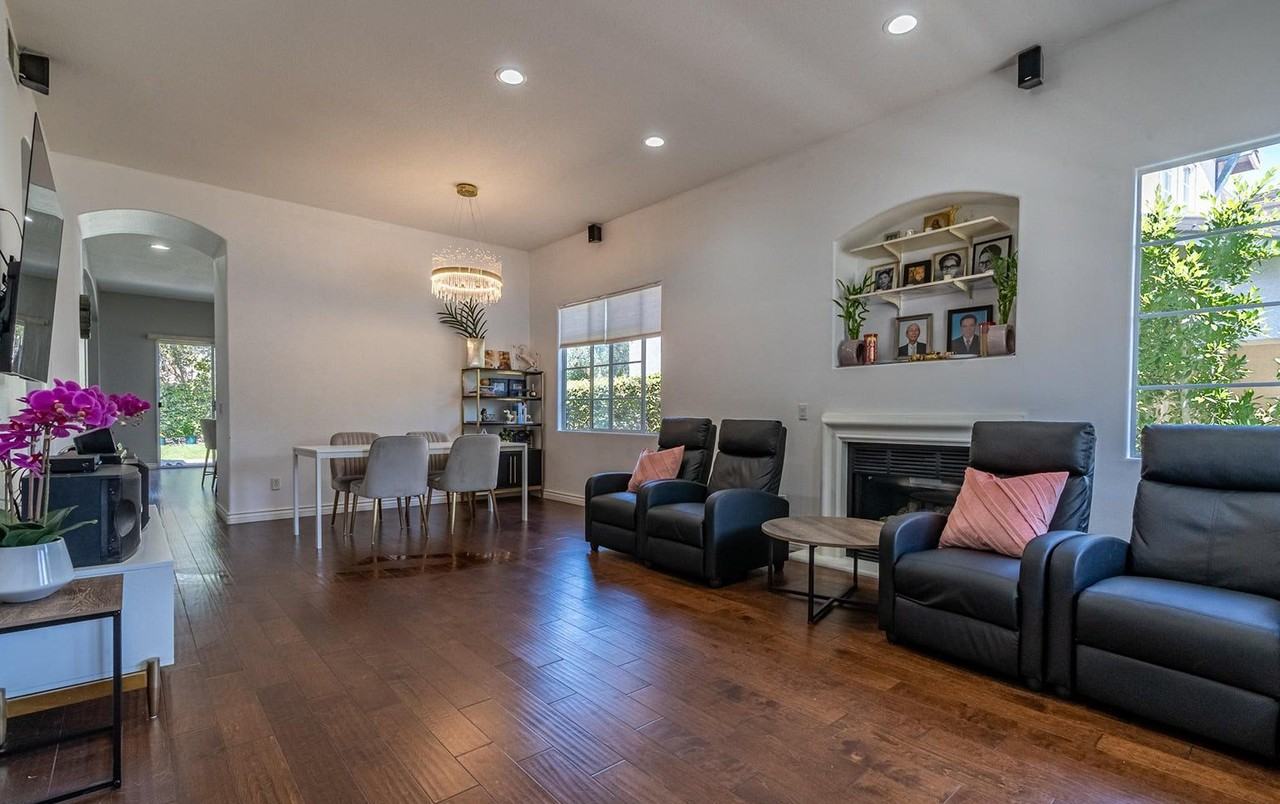 665 Camino De La Luz - Photo 2 of 20