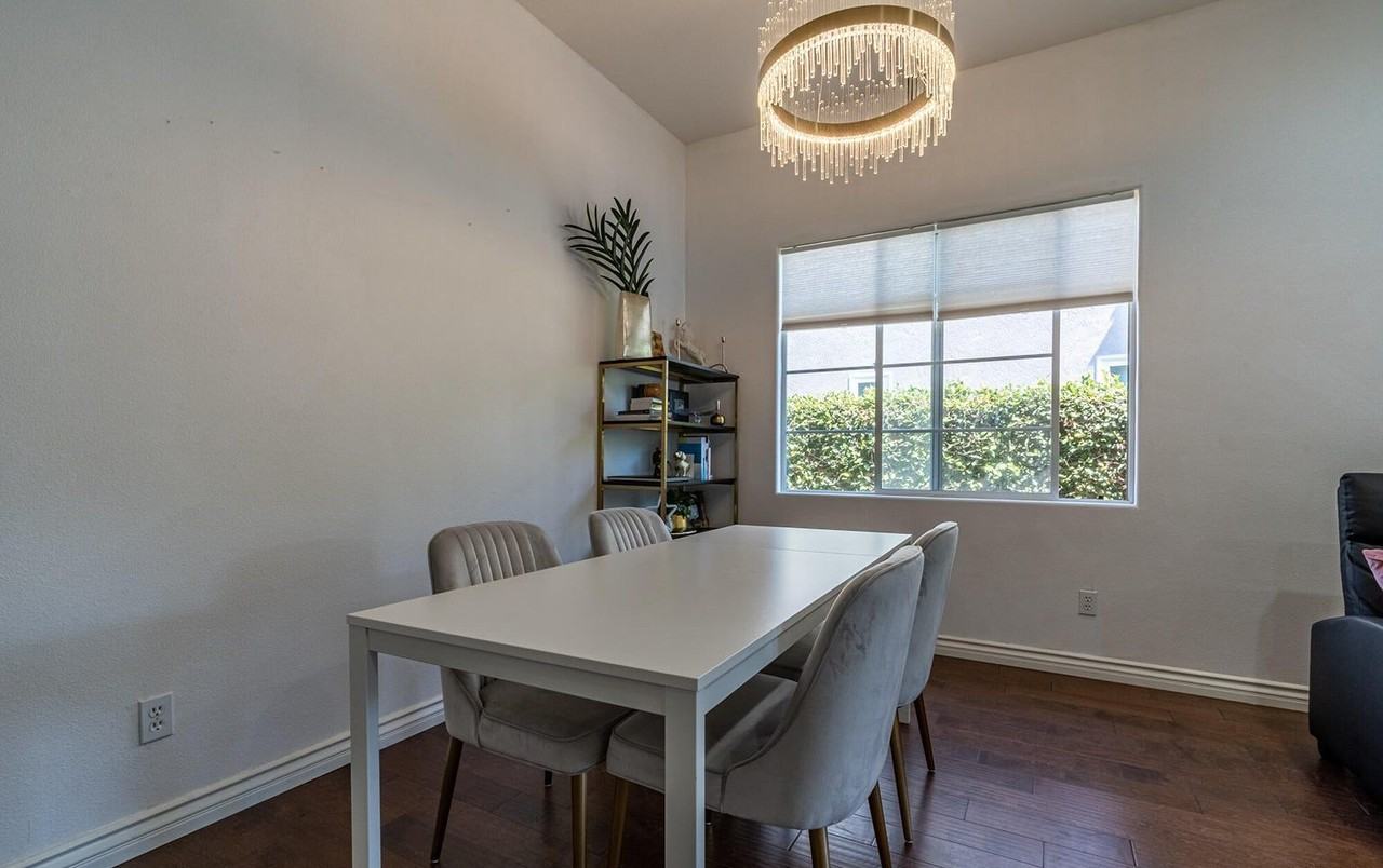 665 Camino De La Luz - Photo 4 of 20