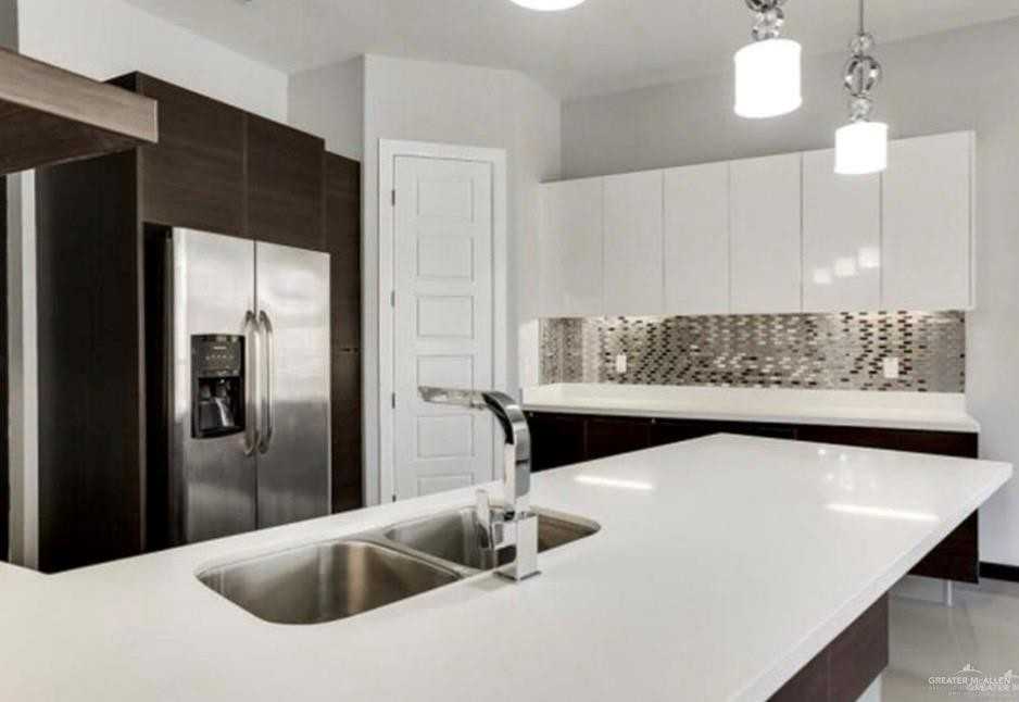 1316 E Balboa Ave - Photo 7 of 23