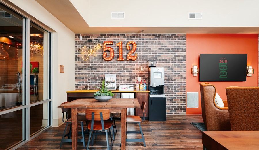 5016 S Congress Ave #805