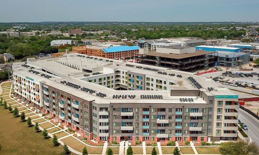 615 Clayton Ln #1371 - Photo 5 of 50